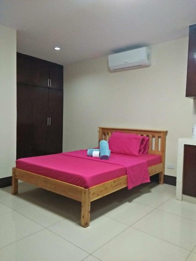 Lourdes Inn Paranaque City Zewnętrze zdjęcie